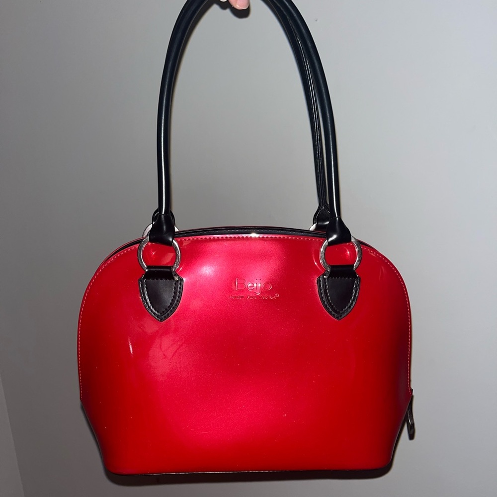 Vintage patent leather red bag